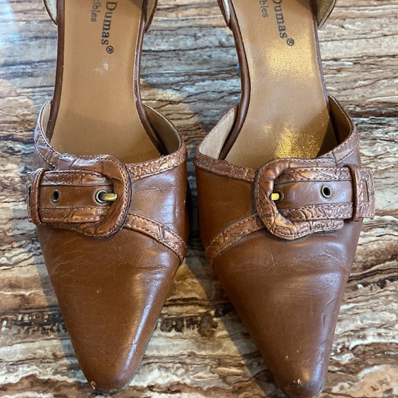 2/$25. Pierre Dumas flexibles Brown synthetic leather pumps in size 7. - Picture 3 of 9
